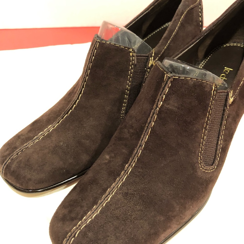 New Liz Claiborne Anandale Brown Suede Pumps - Picture 4 of 7